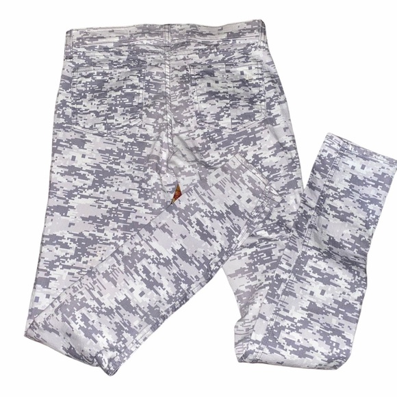 Rag & Bone gray camo digital print skinny jeans 27‎ W1502O337 - Picture 6 of 13